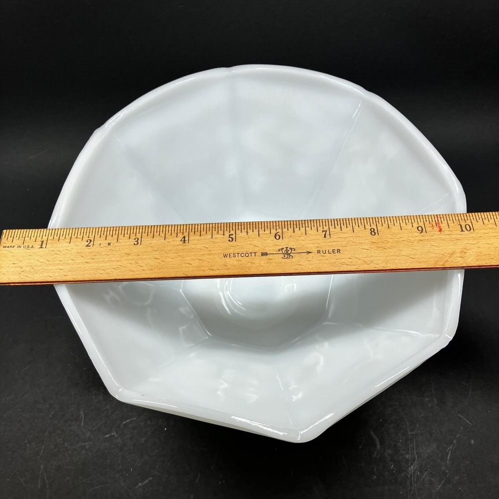 Pair Vtg Anchor Hocking Grape Milk Glass Bowls Christmas Amaryllis Centerpiece - Picture 5 of 14